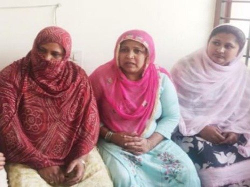 Honeytrap Gang Punjab पुलिस की गिरफ्त में मास्टरमाइंड महिलाएं और 2 सहेलियां।